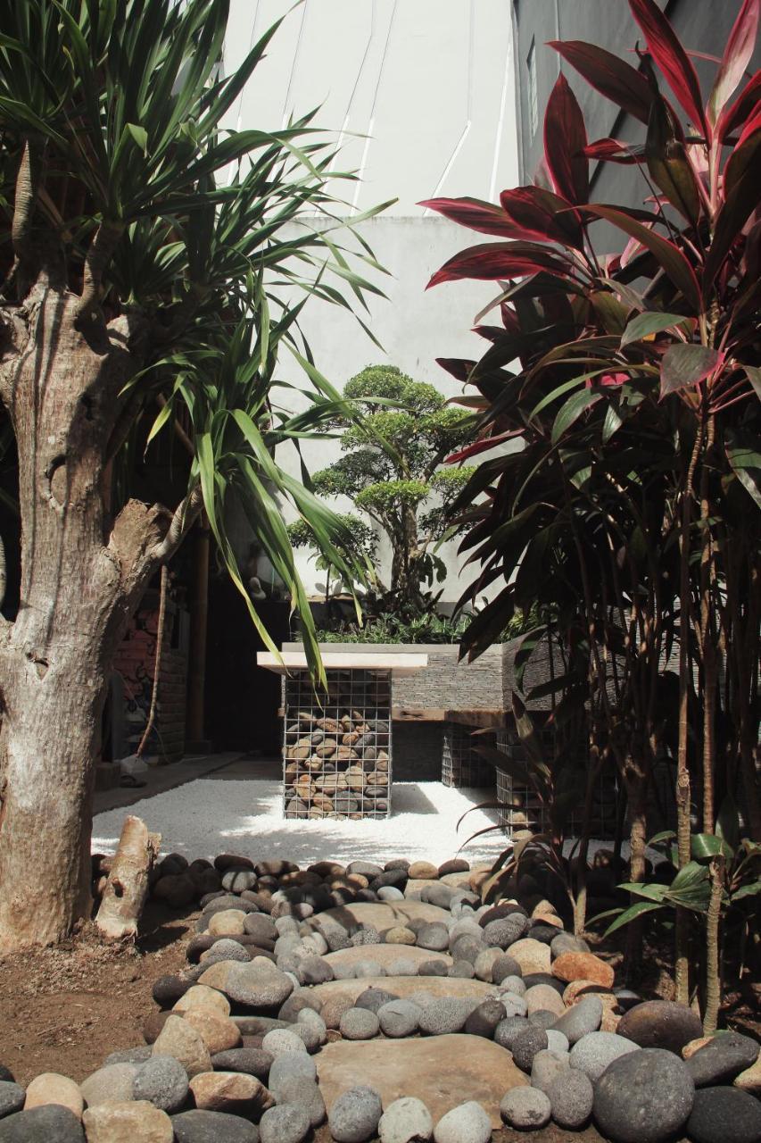 Nuka Beach Inn Kuta Lombok Exterior foto